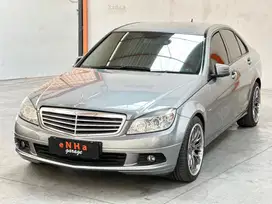 Mercedes-Benz C200 Cgi Classic A/T 2011.. eNHa garage Semarang..