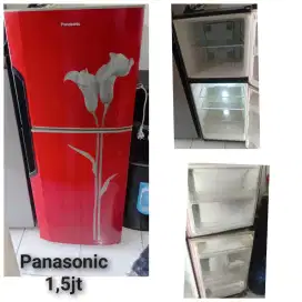 Kulkas PANASONIC bekas bergaransi
