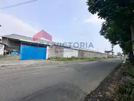 Gudang Kawasan Industri Akses Kendaraan Besar Dekat Exit Tol Pakis