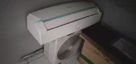 Sharp 1 pk tanpa kabel, remote, bekaa pemakaian 8 bulan