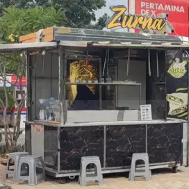 Booth kontainer jualan