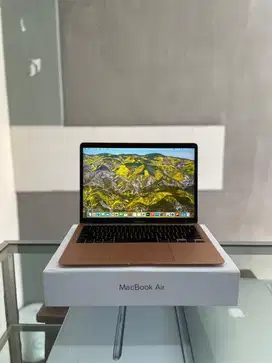 MacBook Air 13 Inch 2020 RAM 8/512 GB