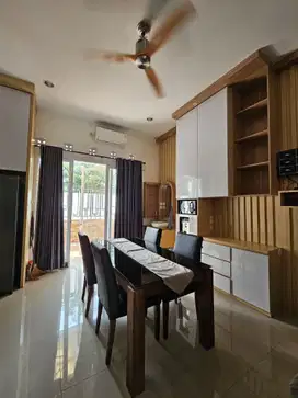 Sewa Rumah 2 Lantai di Grand Taruma Karawang Barat, 110 Juta/Tahun!
