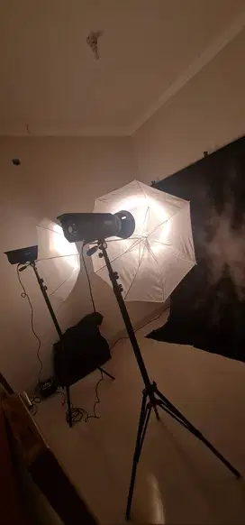 Lampu Studio Golden Shell EC300 + 2 Diffuser + 2 Background & Stand