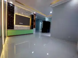 Dijual Rumah Siap Huni di Jl. Raya Boulevard Serpong Park Bsd Yli