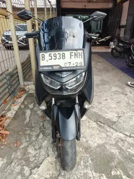 Nmax keyless abs 2023 dp 1jt km 15rb  fnh