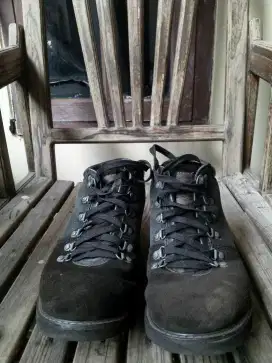 Sepatu Eiger Navajo