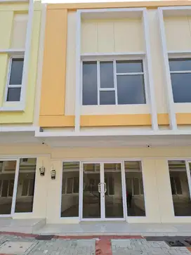 RUKO PISA GRANDE GADING SERPONG SUDAH RAMAI