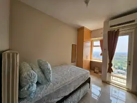 Disewakan apartemen the springlake summarecon bekasi
