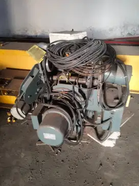 Hoist crane Hitachi 3 T