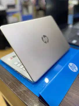 HP 14S FQ1011AU AMD Ryzen 3-5300U 8GB SSD 512GB w11 OHS