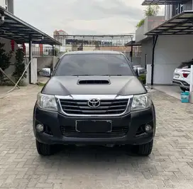 Toyota HILUX 2.5 G MT 2012