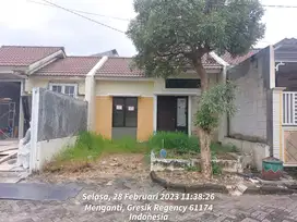 Rumah Kelurahan Hulaan Kec Menganti Gresik
