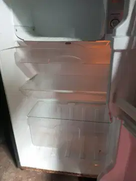 KULKAS SHARP 1 PINTU