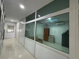DIJUAL SEGERA GUDANG DI KAMAL BUSINESS CENTRE JAKBAR UK.10X31m2