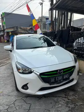 Mazda 2 R SKYACTIV 2014/2015