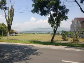 Jual tanah 10hektar murah pinggir jalan raya soreang kabupaten Bandung