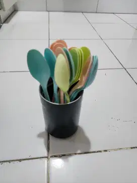 Sendok plastik + gelas starbux