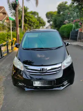 Honda Freed PSD Facelift 2013