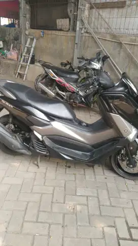Di jual motor Yamaha nmax
