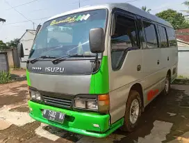 Isuzu Elf Short