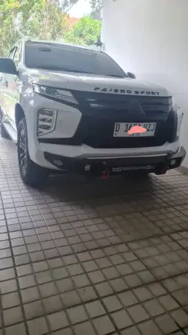 Jual cepat Pajero sport Dakar 4x2 km rendah super mulus, siap pakai