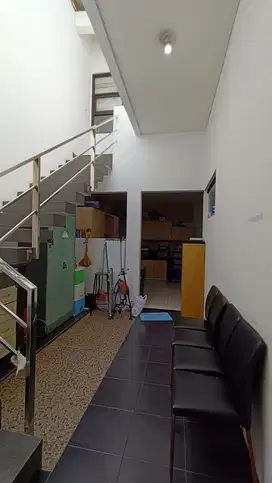 Di jual rumah taman anggrek