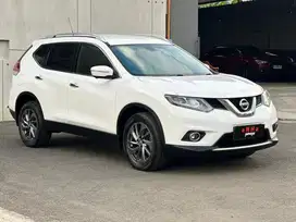 Dp 15jt.. Nissan Xtrail 2.5 T32 A/T 2015.. eNHa garage Semarang..