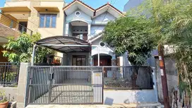 Rumah 2 lantai komplek graha asih Cipamokolan dekat RS Al Islam MIM