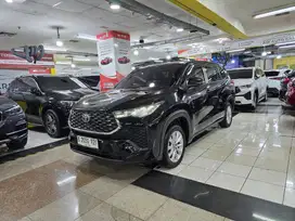 Toyota Kijang Innova Zenix V Bensin 2023 non HEV Hybrid Modellista