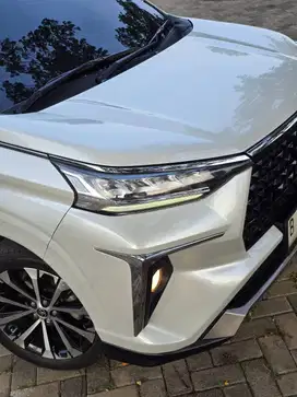 Toyota Veloz Q CVT TSS 2022 Putih Original (service record auto2000)