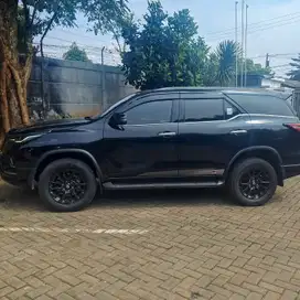 Toyota Fortuner 2023 Diesel