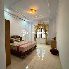 DIJUAL/DISEWA RUKO JL BRIGJEND KATAMSO KOMPLEK ISTANA PRIMA 1 (RICKY A