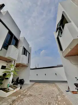 RUMAH MODERN Dekat Stasiun Depok Lama Pancoran mas Kota Depok