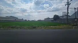 Tanah Zona Merah Untuk Industri di Jalan Mojo Tasikmadu Palur Solo