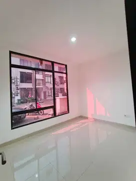 DISEWAKAN CEPAT CONDO HOUSE DI GREEN ROYAL, SEMANAN