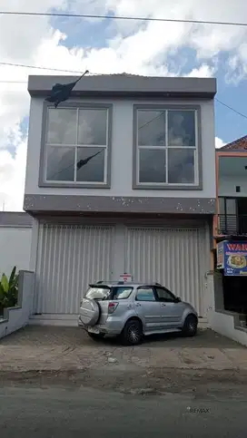 Ruko 2 lantai cocok untuk tempat usaha disewakan, Denpasar Barat area