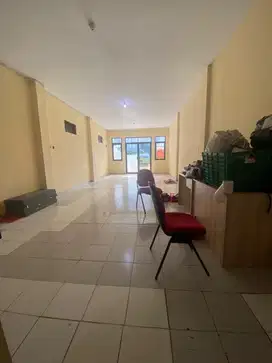 DISEWAKAN RUANG KANTOR