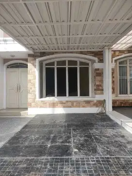 Disewakan Murah Rumah Sewa lebar 6x15 di Green Lake City