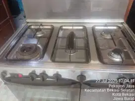 Kompor 5 tungku ada oven nya