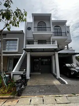 Spesialis Sewa Rumah Golf Island PIK 5x15 (3 Lantai)
