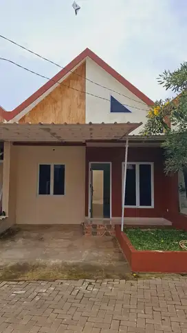 rumah di nanggewer cibinong 10 menit ke pemda dan pintu toll sentul