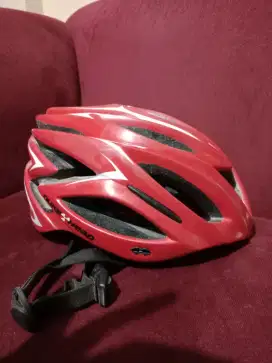 Helm sepeda nuke head