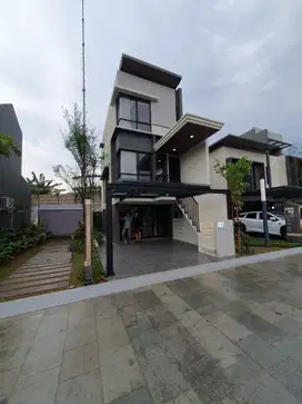 Park Serpong Tipe TreeTops Rumah 3 Lantai 3 KT By LippoLand DP 0%