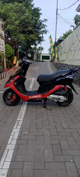 Kymco SR 125
THN 2006 PAJAK HIDUP PLAT B JAKARTA TIMUR