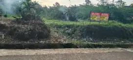 Dijual tanah ada 4 kapling dijalan kalinjaro depan SDIT cahaya umat