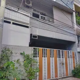 Rumah Usaha 2 Lantai Murah siap Ngomset di Gunung Anyar Jaya, Rungkut