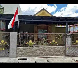 Dijual rumah di Komplek Kencana Damai Kenten