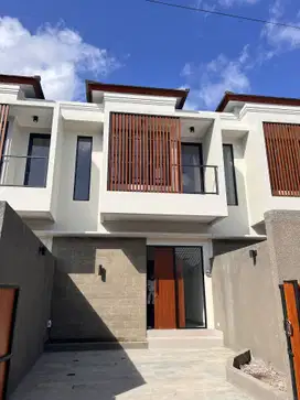 DIJUAL RUMAH BARU 2 LANTAI JL. SARIDANA DENPASAR UTARA BALI