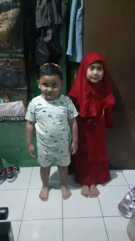 Dibutuhkan art serabutan, pulang pergi.